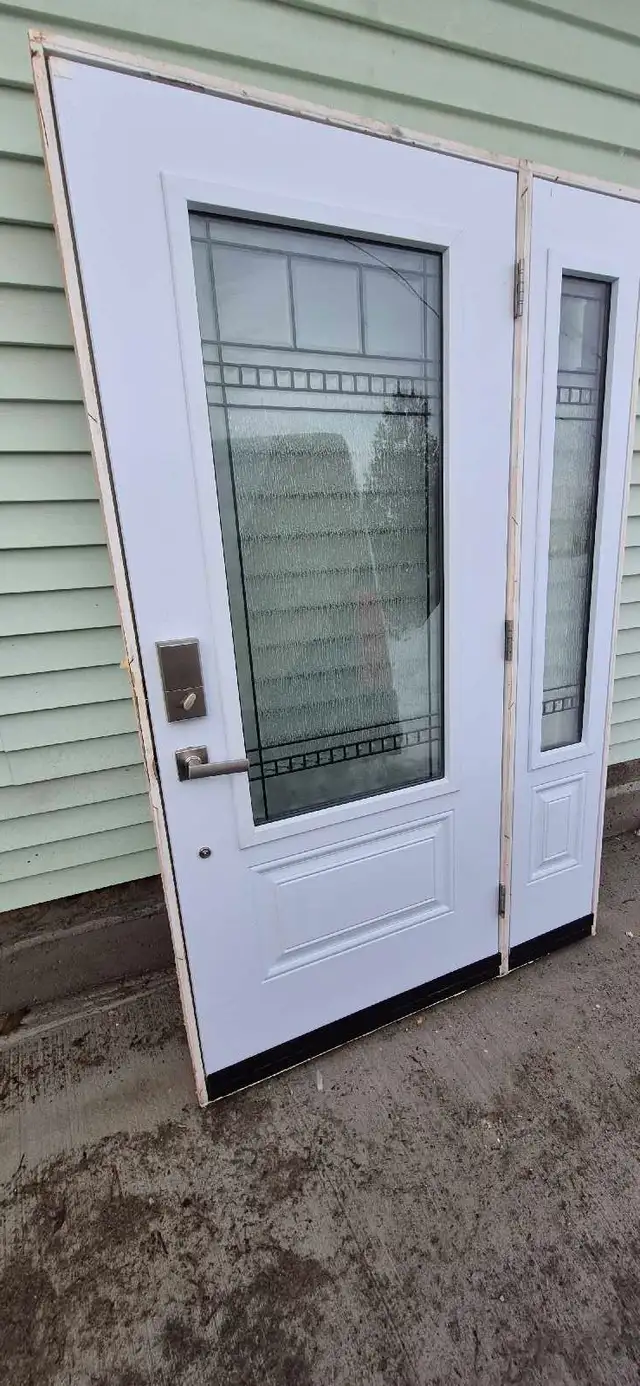 Beautiful Entrance Door - Photo 5