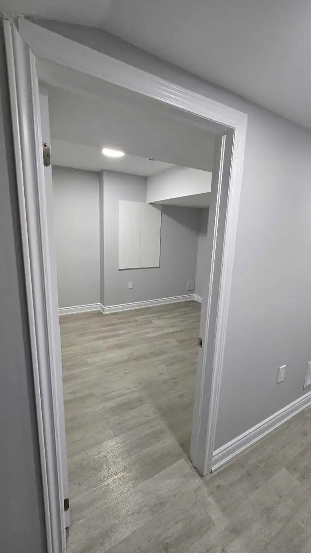 Basement for rent - Photo 5