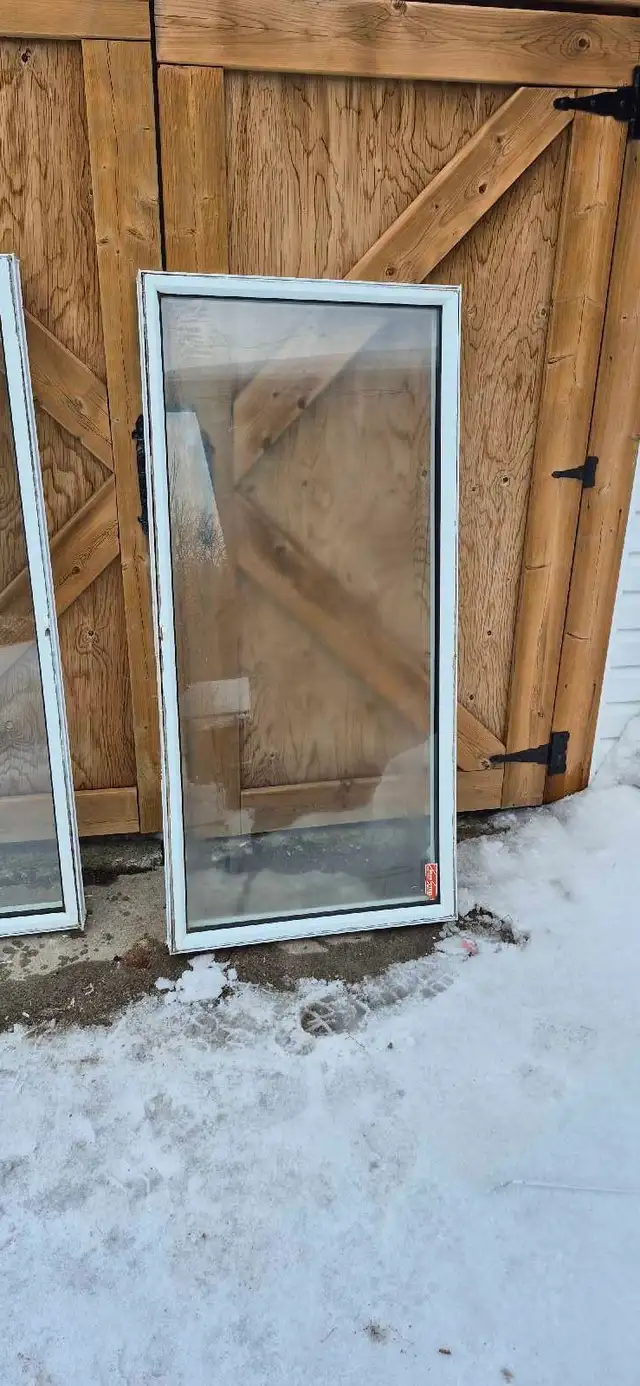 Used Windows 29x61 - Photo 4