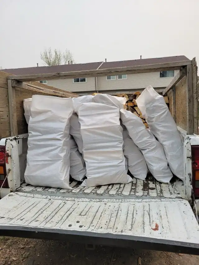 XL bags Spruce/Pine Firewood - Photo 2