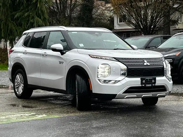 2024 Mitsubishi Outlander PHEV LE S-AWC - BAD CREDIT? APPROVED!