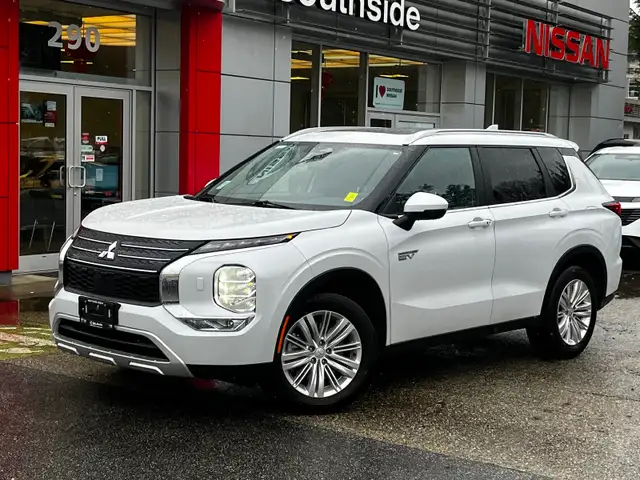 2024 Mitsubishi Outlander PHEV LE S-AWC - BAD CREDIT? APPROVED! - Photo 2
