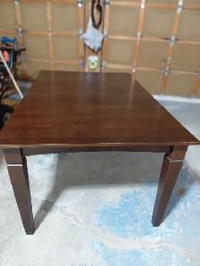 Maple Wood Table - Photo 2