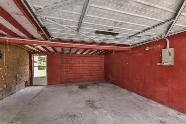 Garage for rent