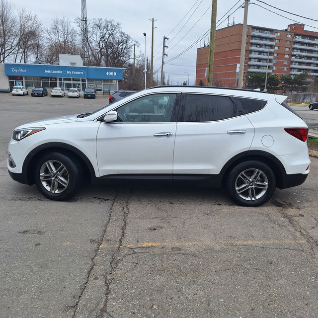 2018 Hyundai Santa Fe Sport Luxury AWD 2.4l 4cyl, 22 service rec - Photo 4