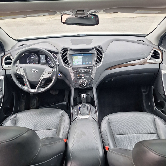 2018 Hyundai Santa Fe Sport Luxury AWD 2.4l 4cyl, 22 service rec - Photo 10