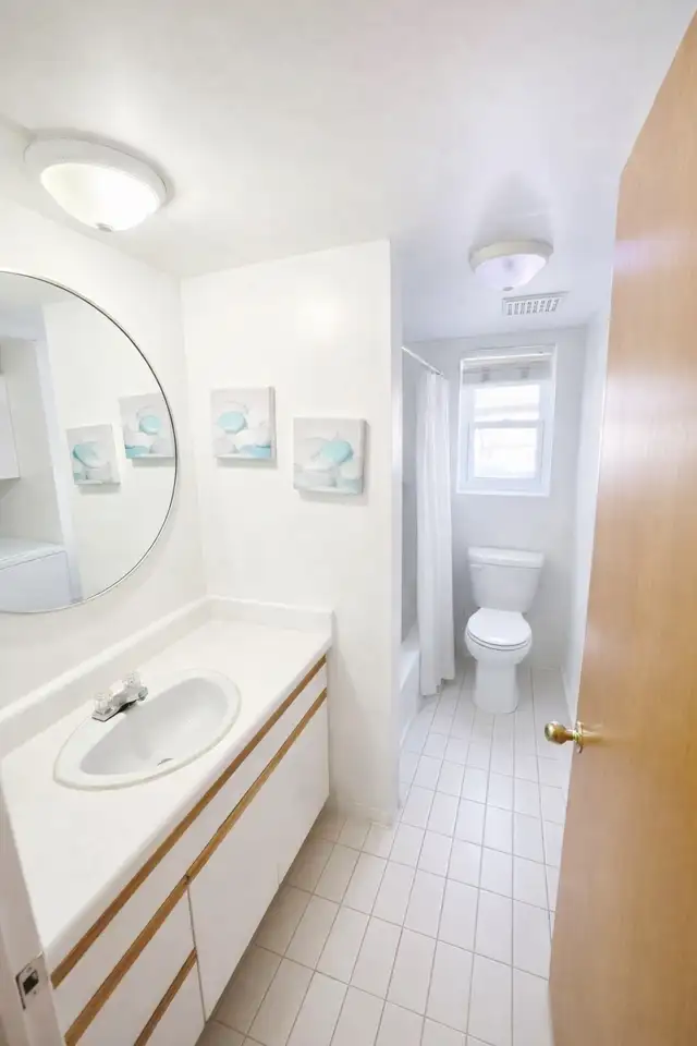 5 1/2 spacieux et beau triplex nord - Photo 8