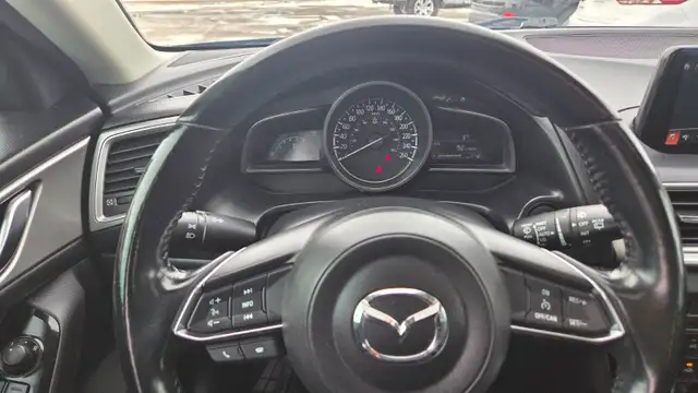 CERTIFIED 2018 MAZDA3  SPORT - SUN  / HTD SEATS   MORE - YORKTON - Photo 5
