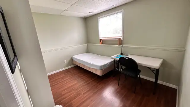 Private room opposite Fanshawe Oxford campus - April  2026-$750 - Photo 8