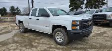 2015 Chevrolet Silverado 1500 4x4 - 4 Doors - ONLY 111000km's!