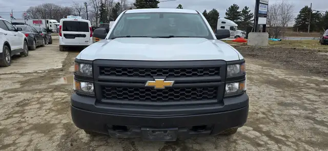2015 Chevrolet Silverado 1500 4x4 - 4 Doors - ONLY 111000km's! - Photo 2