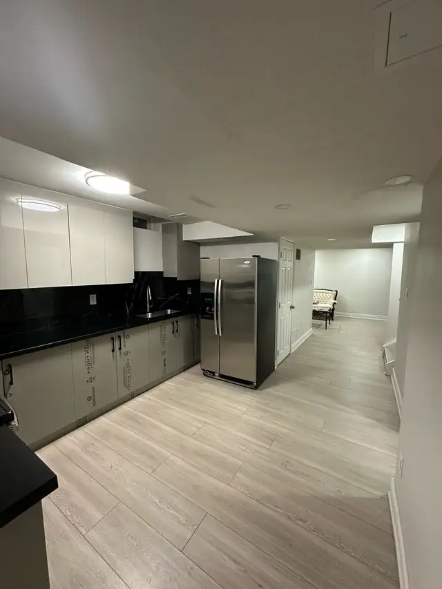 TWO BEDROOM LEGAL BASEMENT - Photo 3