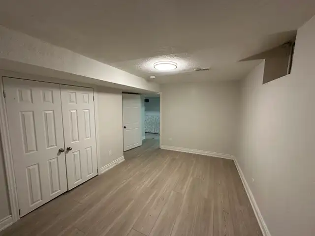 TWO BEDROOM LEGAL BASEMENT - Photo 4