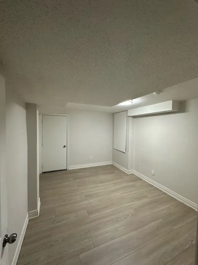TWO BEDROOM LEGAL BASEMENT - Photo 5