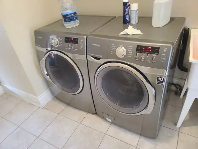 Samsung 27' Stainless Steel Front-Load Stackable Washer & Dryer