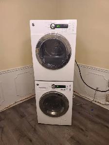 APT SIZE GE 24' White Front-Load Stackable Washer Electric Dryer