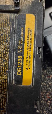 DeWalt 18g Brad Nailer