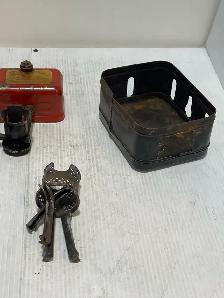 Vintage mini Coleman Camp Stove - Photo 4