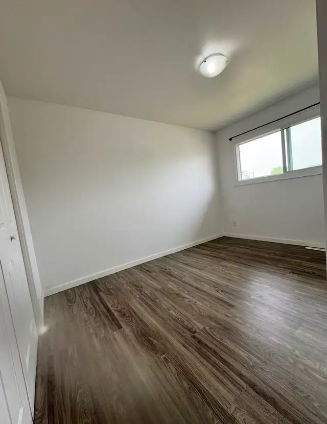 3 bedroom townhouse in Yorkton - Photo 6