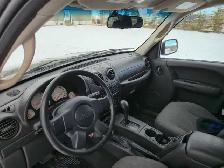 2004 Jeep Liberty Sport 4x4 - Photo 5