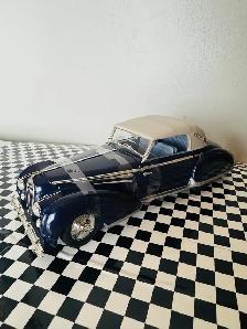 1:18 - 1947 Delahaye 135M - Over 1500 - 1:18 Scale Diecast Cars