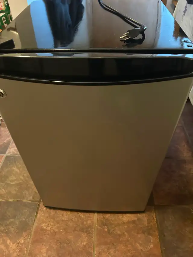 Bar fridge