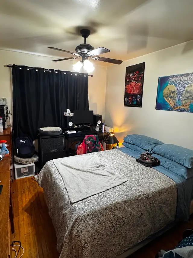 Spacious Upper-Level Appartment in peaceful neighborhood - Photo 8