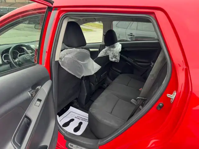 2011 Toyota Matrix S AUTO SUNROOF - Photo 7