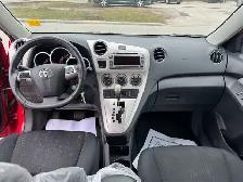 2011 Toyota Matrix S AUTO SUNROOF - Photo 8
