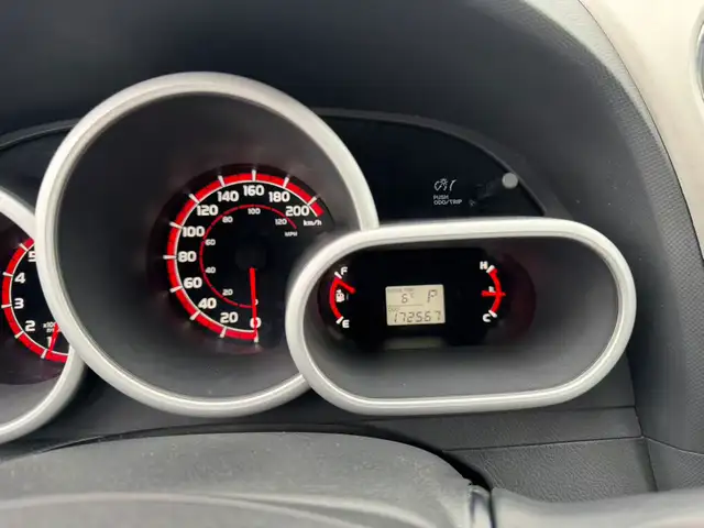 2011 Toyota Matrix S AUTO SUNROOF - Photo 12