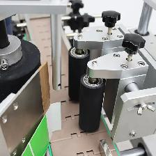 Automatic Chain Conveyor Round Bottle Labeling Machine 160209 - Photo 10