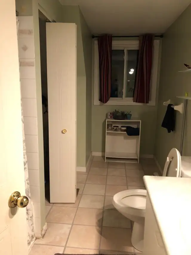 2 bedrooms upstairs available, Sublease in Summer - Photo 9