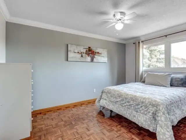 room for rent girl