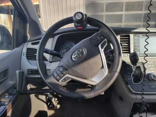 Wheelchair van. 2020 Sienna VMI - Photo 9