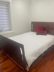 Private Bedroom for Rent – Yonge St & 401 Close to the subway