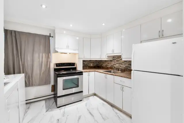 3 1/2 Bachelor Condo Brossard   Parking - For rent - À Louer - Photo 8