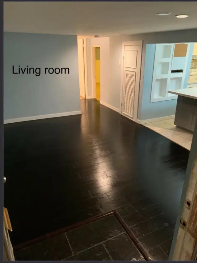 Private Room in Shared 3-Bedroom Ground-Level Suite - Photo 5