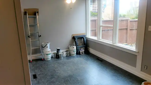 2 bdr main floor with large yard - 2 blocks from downtown - Photo 3