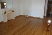 Main Floor, 2-Bdrm House in Varsity View - Photo 2