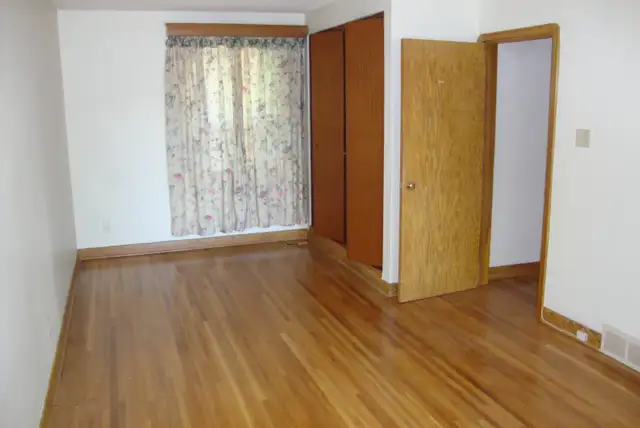 Main Floor, 2-Bdrm House in Varsity View - Photo 6