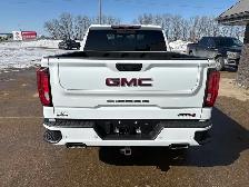 2021 GMC Sierra 1500 Crew Cab 4X4 AT4 6.2L - Rebuilt Title - Photo 6