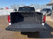 2021 GMC Sierra 1500 Crew Cab 4X4 AT4 6.2L - Rebuilt Title - Photo 7
