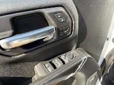 2021 GMC Sierra 1500 Crew Cab 4X4 AT4 6.2L - Rebuilt Title - Photo 16