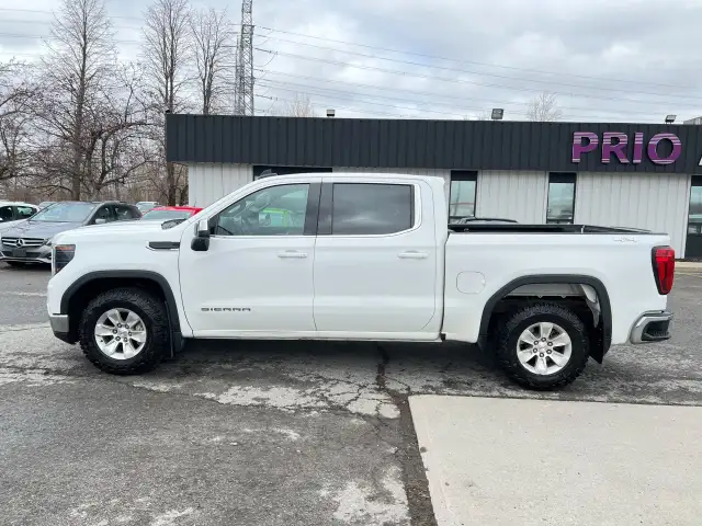 2023 GMC Sierra 1500 - Photo 2