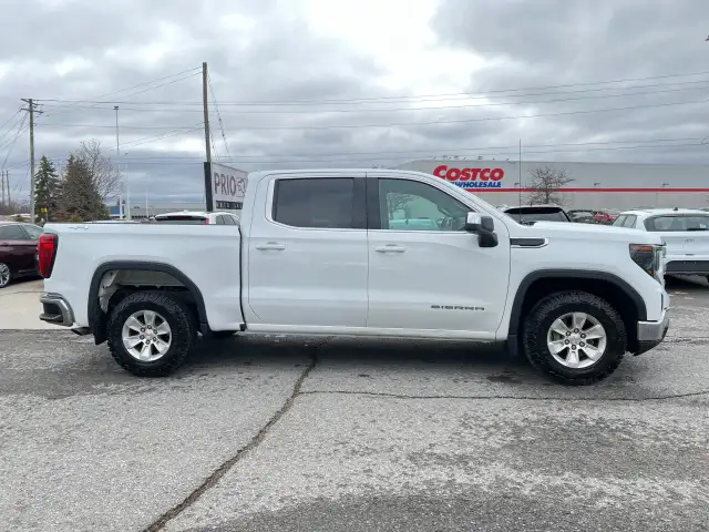2023 GMC Sierra 1500 - Photo 8