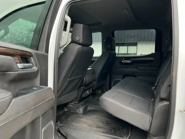 2023 GMC Sierra 1500 - Photo 17