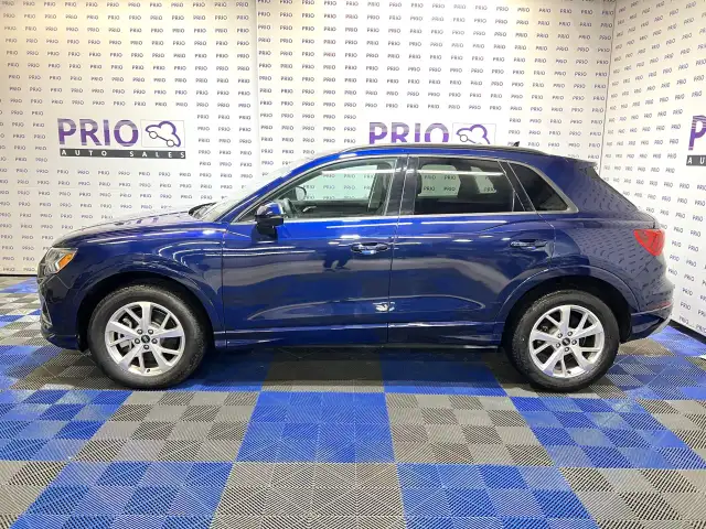 2025 Audi Q3 - Photo 2