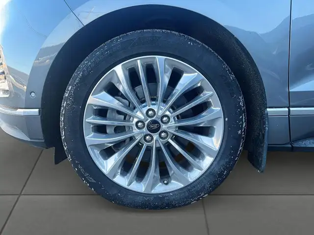 2021 Ford Edge Titanium Titanium | Elite Pkg | Leather | Moon... - Photo 9