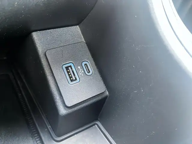 2021 Ford Edge Titanium Titanium | Elite Pkg | Leather | Moon... - Photo 18