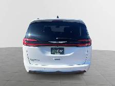 2023 Chrysler Pacifica Touring-L Touring L | Leather Seats |... - Photo 3